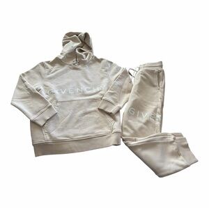 Givenchy Jogging Set